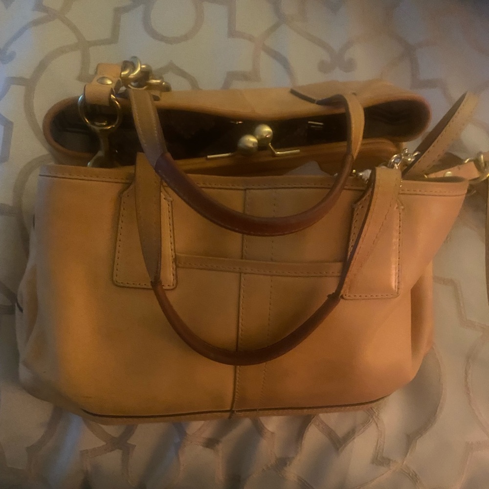 Used Coach bag - Picture 6 of 12